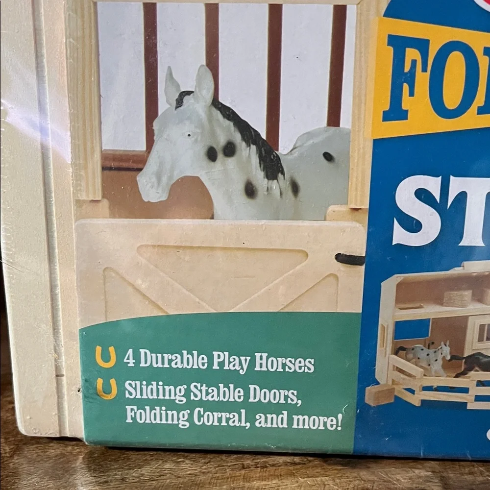 Melissa & Doug Wooden Stable with Horses - Picture 2 of 14